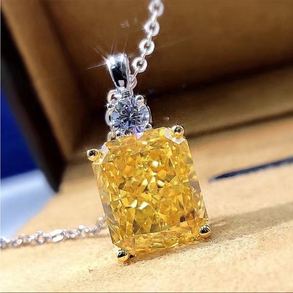 New 925 Silver Birthstone Delicate Citrine Necklace - Picture 5 of 6